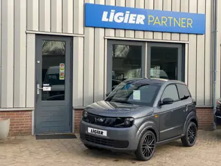 Ligier Brommobiel Myli I.DEAL EDITION DIESEL NIEUW 16'LMV/AUDIO BLUE TOOTH/LEDER