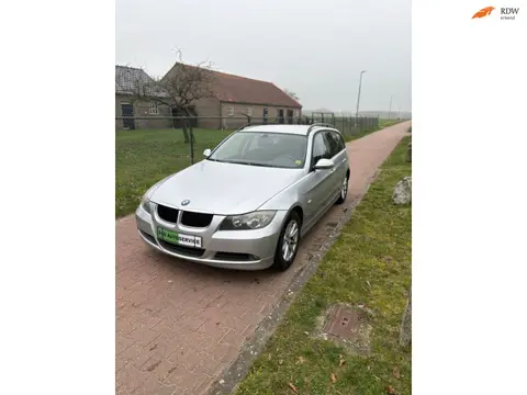 BMW 3-serie Touring 318i Business Line