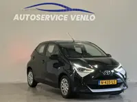 Toyota Aygo 1.0 VVT-i x-play Zwart Carplay | Xenon | Cruise