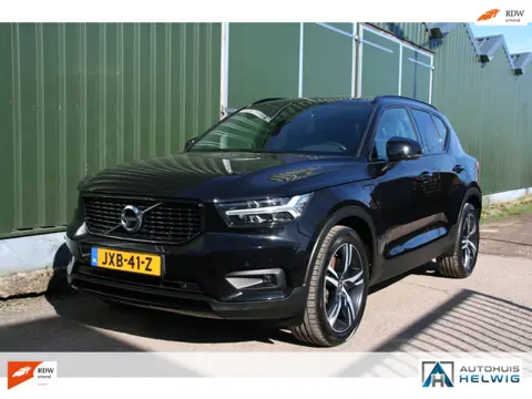 Volvo XC40 1.5 T5 Recharge R-Design, SPORT LEER VERWARMD, NAVIGATIE, PANORAMADAK, CAMERA, TREKHAAK.