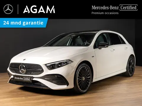 Mercedes-Benz A-Klasse Hatchback 250 e Business Solution AMG Premium PLUS | Panorama dak