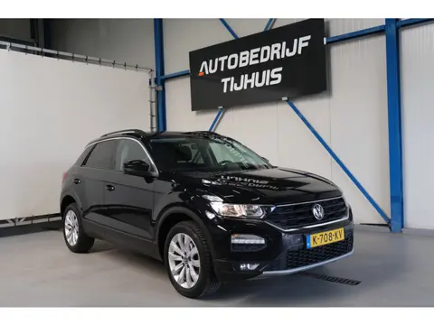 Volkswagen T-Roc 1.0 TSI Style - N.A.P. Airco, Cruise, Navi, PDC, Carplay.