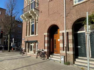 Woning aan de De Lairessestraat te Amsterdam