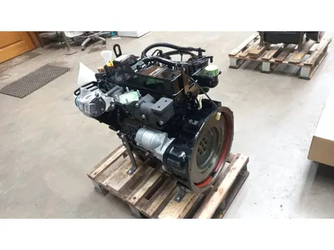 Yanmar 4TNV88 (bj 2023)
