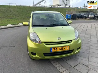 Daihatsu Sirion 2 1.0-12V Premium