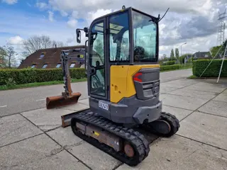 Volvo ECR25D met maar 2562 uur (bj 2018)