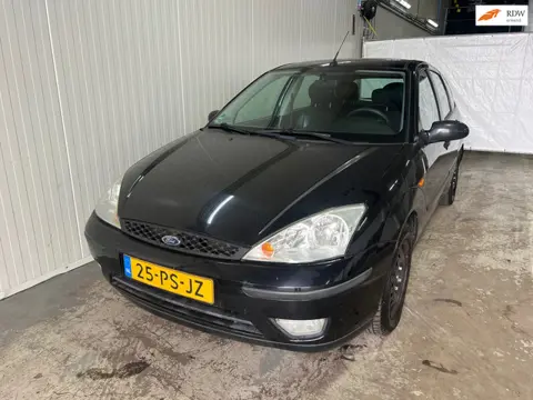 Ford Focus 1.6-16V Futura Distributie vervangen
