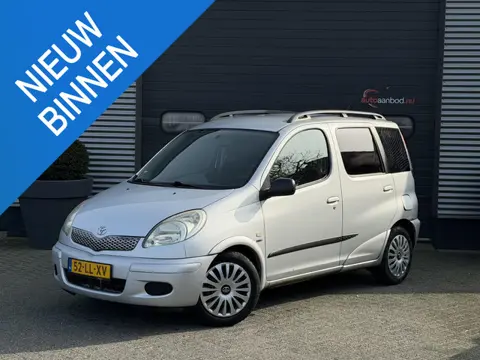 Toyota Yaris Verso 1.3 VVT-i Terra | Radio | Elektrische Ramen | Stuurbekrachtiging |