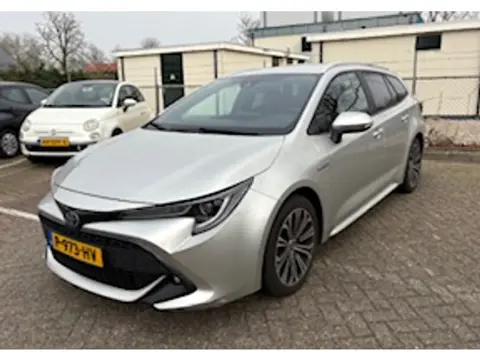 Toyota Corolla Touring Sports 1.8 Hybrid Dynamic Plus | Stuur-/Stoelverwarming | Apple Carplay & And