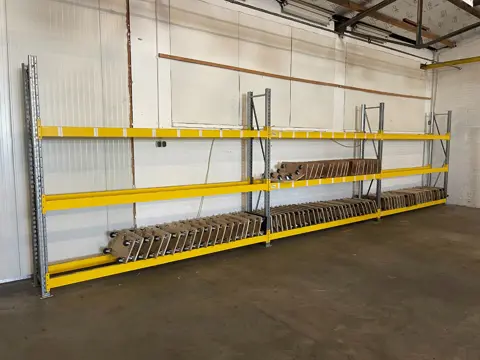 Bandenrek Bandenstelling Bandenopslag 12 Meter lang 260 Hoog