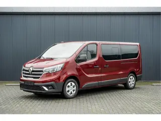 Renault Trafic Blue dCi 150PK | L2H1 | 9-Zits | Incl. BTW/BPM | LED LED | Camera | Navi | Zijschuifd