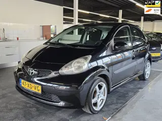 Toyota Aygo 1.0-12V +/AIRCO/5-DEURS/BOEKJES AANWEZIG/