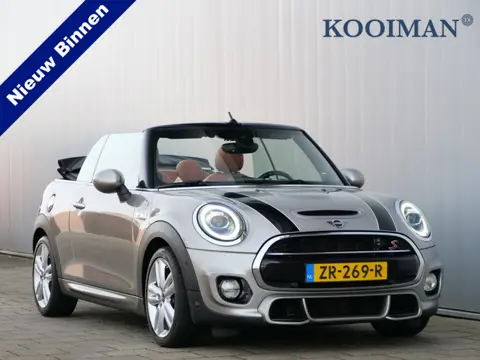 MINI Cabrio 2.0 Cooper S Knightsbridge Edition JCW-Pakket / Apple Carplay / ACC / Keyless entry