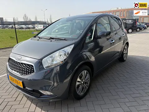 Kia VENGA 1.6 CVVT Dynamic plus camers 16 inch navigatie stoelen stuur verwarming