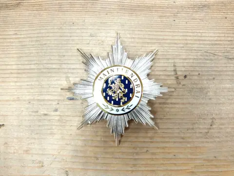 Orde,Borstster,Van,Oranje,Nassau,Burger,Uitvoering,Zonder,Zwaarden