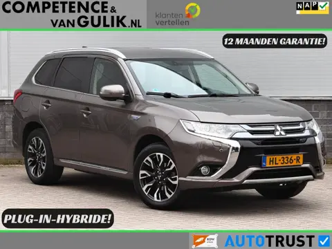 Mitsubishi Outlander 2.0 PHEV Executive Edition | Camera | Navigatie | Rockford | Trekhaak |