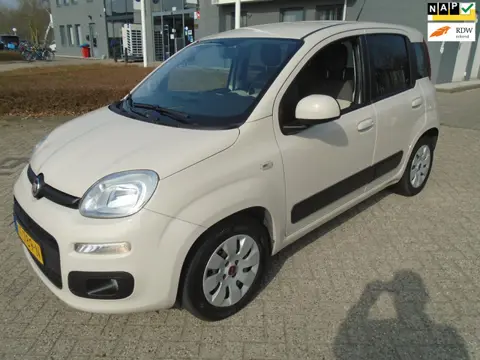 Fiat Panda 1.2 Lounge Nieuwe Apk