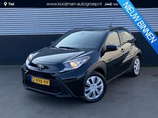 Toyota Aygo X 1.0 VVT-i MT Play Nette Nederlandse auto, achteruitrij camera, navigatie Apple CarPlay