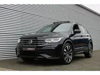 Volkswagen Tiguan 2.0 TSI 4Motion R-Line Black Style (Panoramadak Carplay ViertualCockpit ACC 360Cam