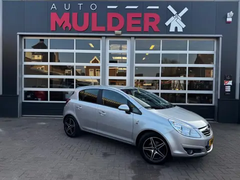 OPEL CORSA  1.4-16V 111 EDITION / AIRCO / CRUISECONTROL / LM / TREKHAAK / NAP! / APK NIEUW! 