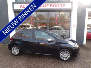 Peugeot 208 1.2 5-Drs PureTech Signature NAVIGATIE,LMV!