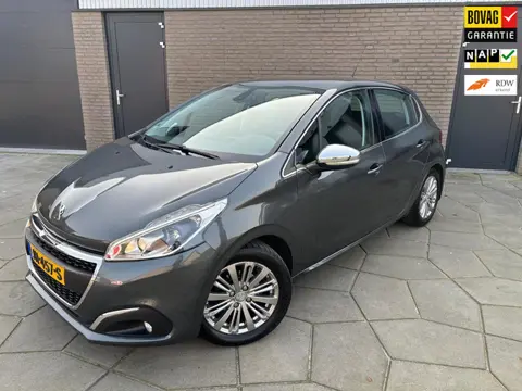 Peugeot 208 1.2 PureTech Allure|5 Drs|extreem mooi, weinig km s ,4x All-Season |