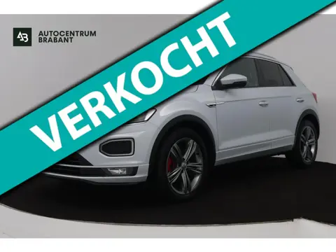 Volkswagen T-Roc 1.5 TSI Sport Business R (DIGITALE COCKPIT, STOELVERWARMING, NAVIGATIE, CRUISE ADAP