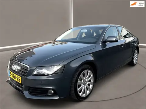 Audi A4 Limousine 2.0 TDI 143 Pk Airco Xenon Nap 1e Eig. EXPORT