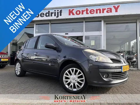 Renault Clio 1.6-16V Dynamique S nieuwstaat/auto airco/cruise control/parkeer sensor