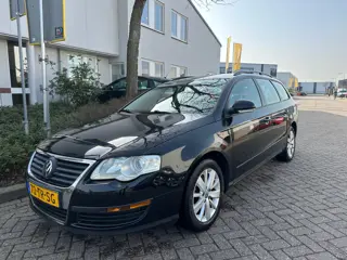 Volkswagen Passat Variant 2.0 FSI Trendline Business | APK | Airco | Cruise