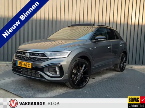 Volkswagen T-Roc 1.5 TSI R-Line Business | Panodak | Keyless | Camera | Side Assist | Elk. A-klep | 