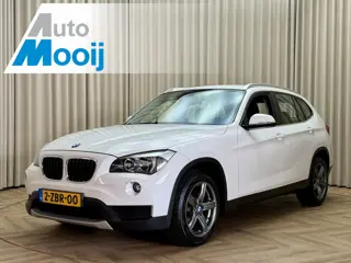 BMW X1 sDrive18i Facelift / Afn. Trekhaak / Navigatie / Cruise / Stoelverwarming / PDC / 17'' LMV