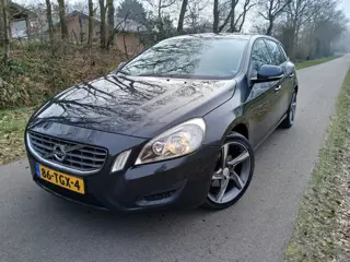 Volvo V60 1.6 T3 Kinetic |CRUISE+AIRCO|