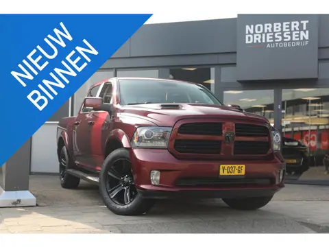 Dodge Ram 1500 5.7 V8 Quad Cab 6'4 | Schuif- opendak | Trekhaak | 5-persoons