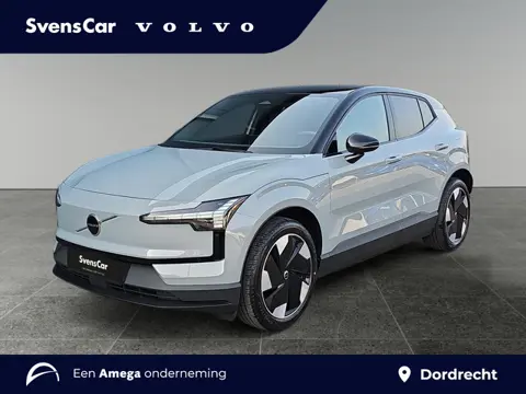 Volvo EX30 Single Motor Plus Europa 51 kWh | Harman Kardon | Stuur- stoelverwarming | Extra getint g