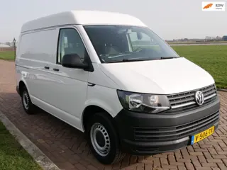 Volkswagen Transporter 2.0 TDI L1H2 75kW AC ** 9499 EX BTW **