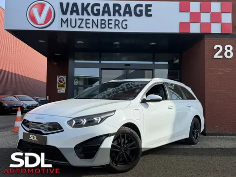 Kia Ceed Sportswagon 1.6 GDI PHEV DynamicPlusLine // KEYLESS // CAMERA+SENSOREN // STOEL+STUURVERWAR