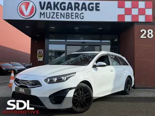 Kia Ceed Sportswagon 1.6 GDI PHEV DynamicPlusLine // KEYLESS // CAMERA+SENSOREN // STOEL+STUURVERWAR
