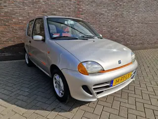 Fiat Seicento 1100 ie Sporting APK 03-'27 stuurbekr radio cd