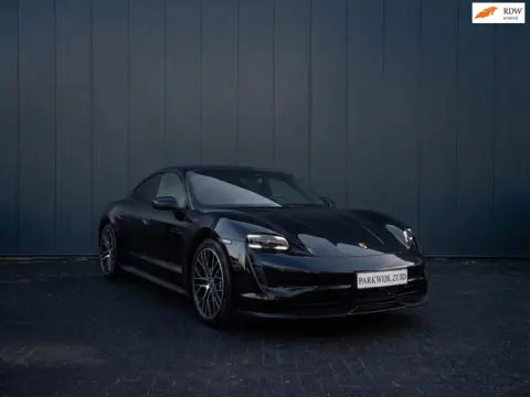 Porsche Taycan 4S 79 kWh