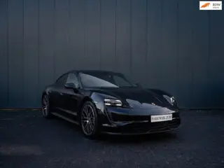 Porsche Taycan 4S 79 kWh