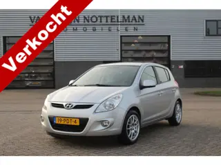 Hyundai i20 1.2i i-Motion / Airco / LMV 16" / N.A.P.