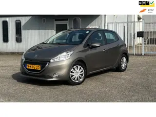 Peugeot 208 1.2 VTi Envy, Nap, Navi, Nwe Apk, Airco, PDC, Elek pkt