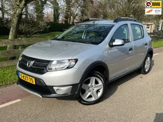 Dacia Sandero 0.9 TCe Stepway Lauréate Trekhaak Navi