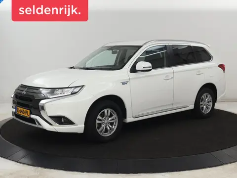 Mitsubishi Outlander 2.4 PHEV Pure | Stoelverwarming | Trekhaak |  Camera | Carplay | Keyless | DAB 