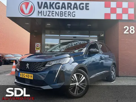 Peugeot 3008 1.6 HYbrid 225 Allure 30.000KM!!! // NAVI // CLIMA // CRUISE // CAMERA // APPLE CARPLAY