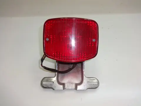 ACHTER LICHT Kawasaki LTD 440 1970 - 2012
