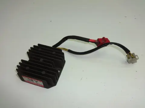 SPANNINGSREGELAAR Honda CX 500 1977 - 1985