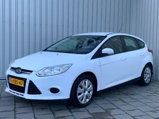 Ford Focus 1.0 EcoBoost Trend|Navigatie|Airco|