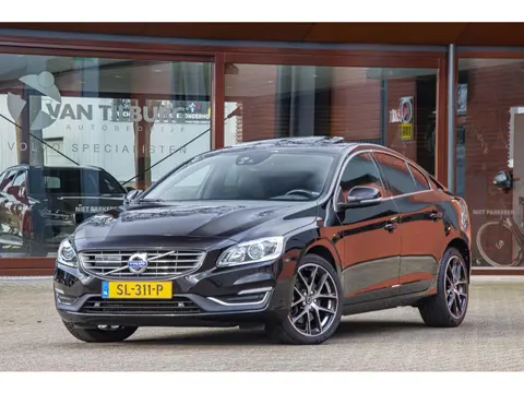 VOLVO S60 2.0 T6 AWD SUMMUM
